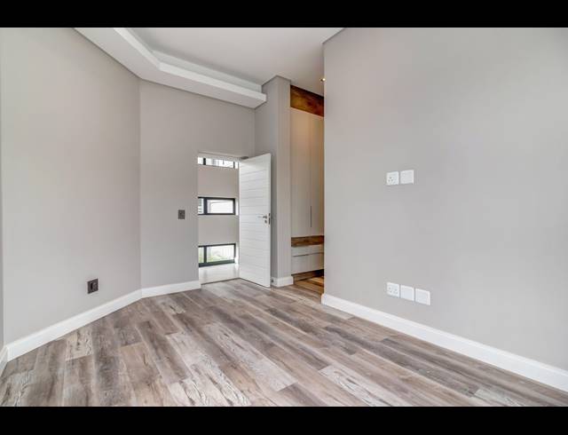 5 BEDROOM HOUSE FOR SALE IN STEYN CITY